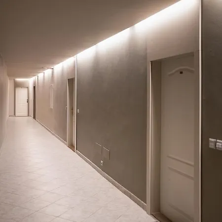 Picasso Apartment